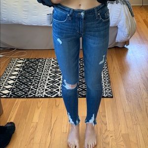 NWT JOE’s Jeans - skinny ankle medium wash w/ dest